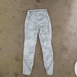 lululemon cropped leggings